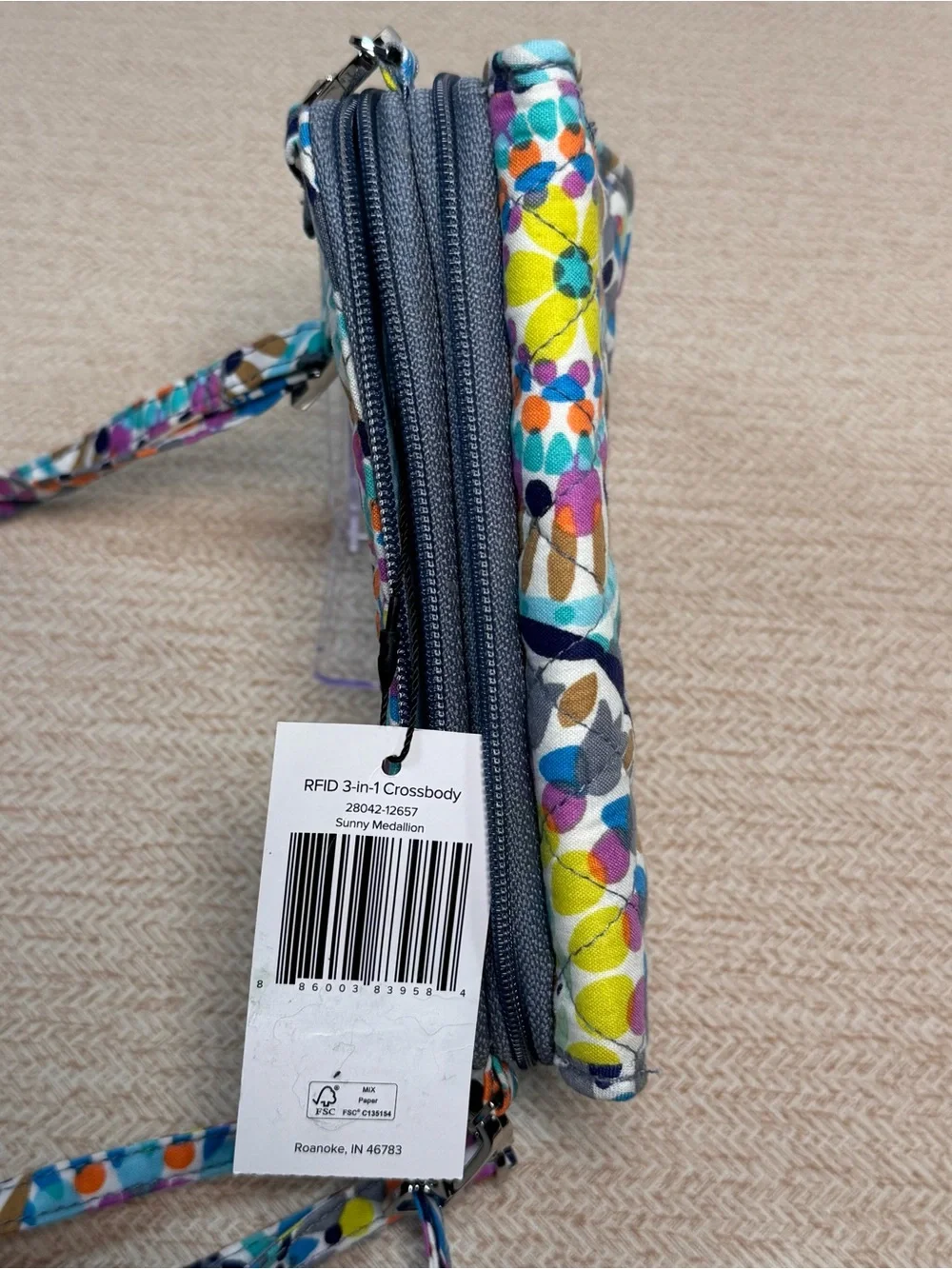Vera Bradley RFID 3-in-1 Crossbody, Wristlet, Sunny Medallion NWT